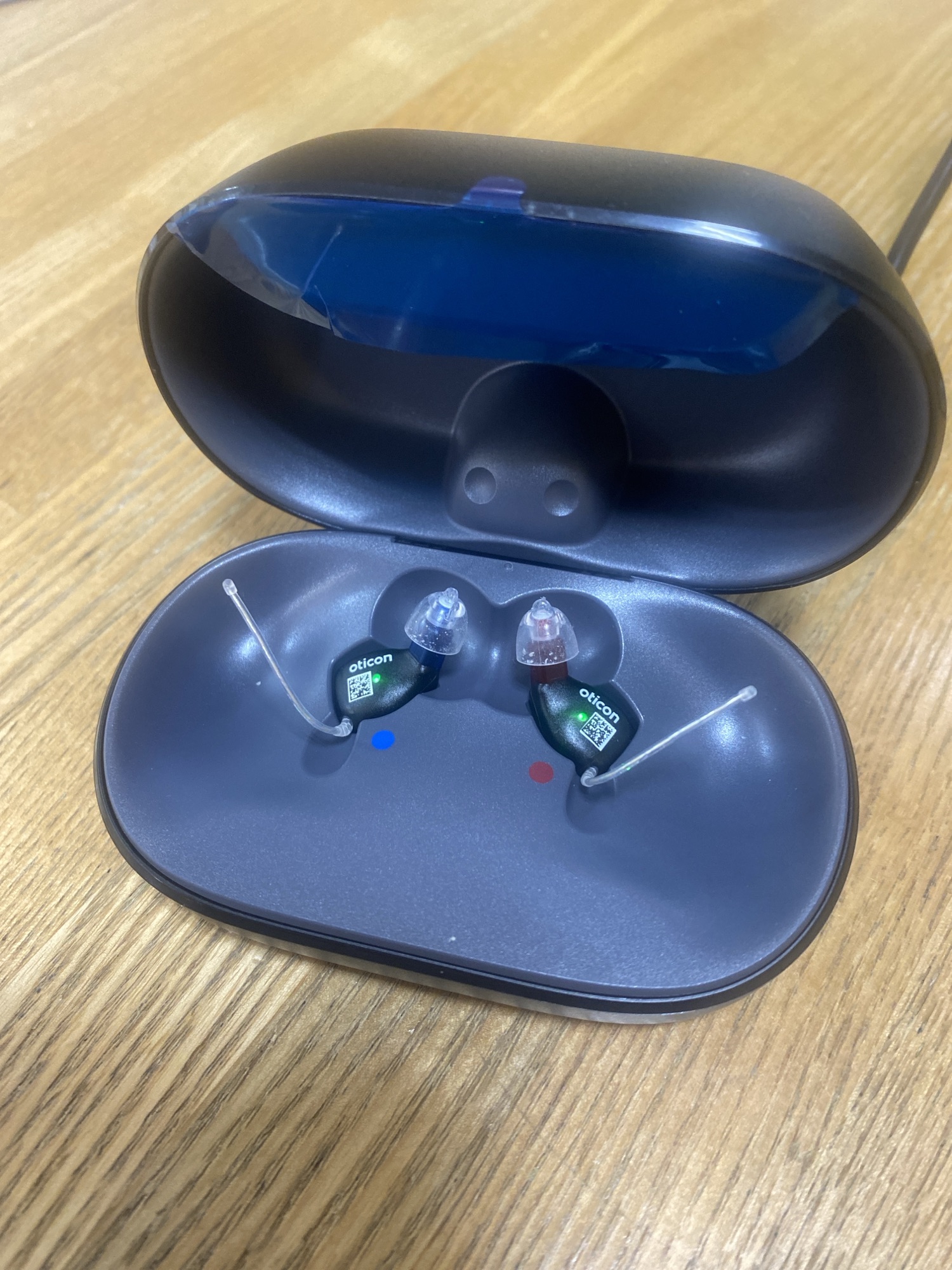 オーティコン補聴器